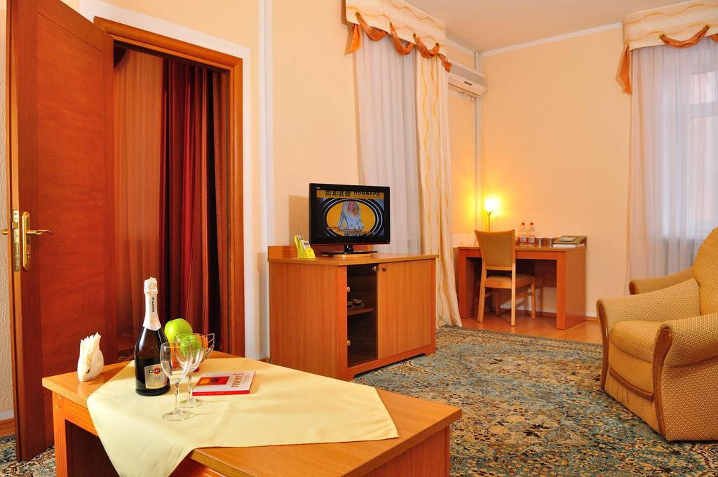 Altyn Dala Hotel อัสตานา ภายนอก รูปภาพ